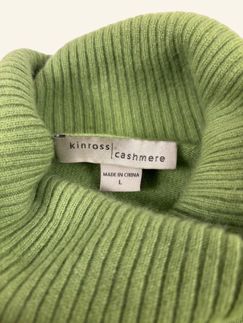 Kinross Cashmere 100% Cashmere Turtleneck Sweater - Picture 4 of 6